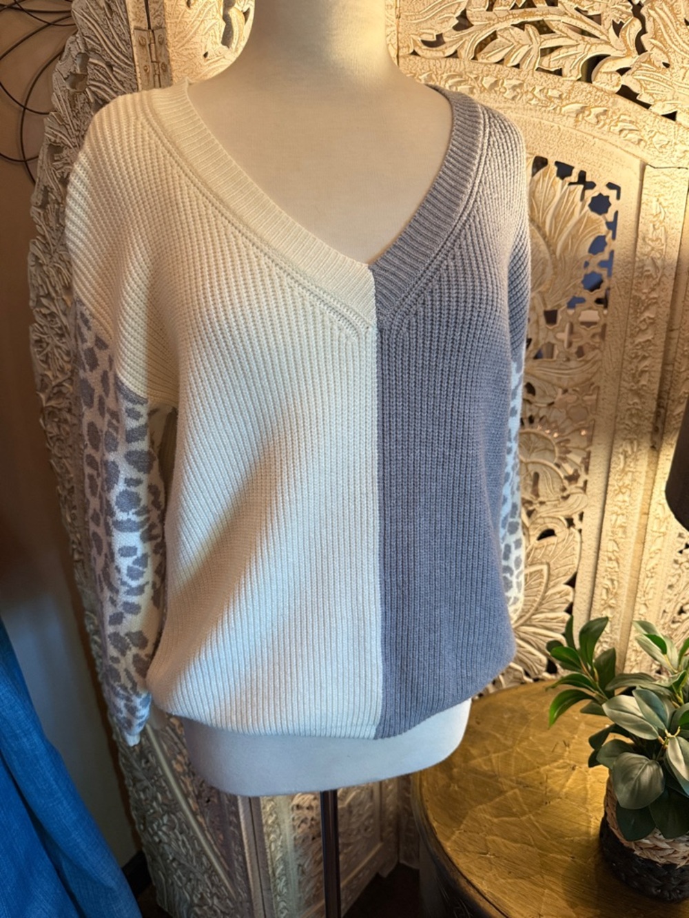 Two-Tone V-Neck Sweater in Cream and Gray with Leopard-Print Sleeves